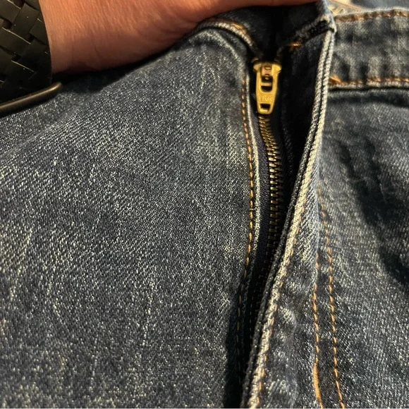 Universal Thread Distressed Bottom Denim Blue Jeans, Size 22W Boyfriend Fit - Picture 7 of 12